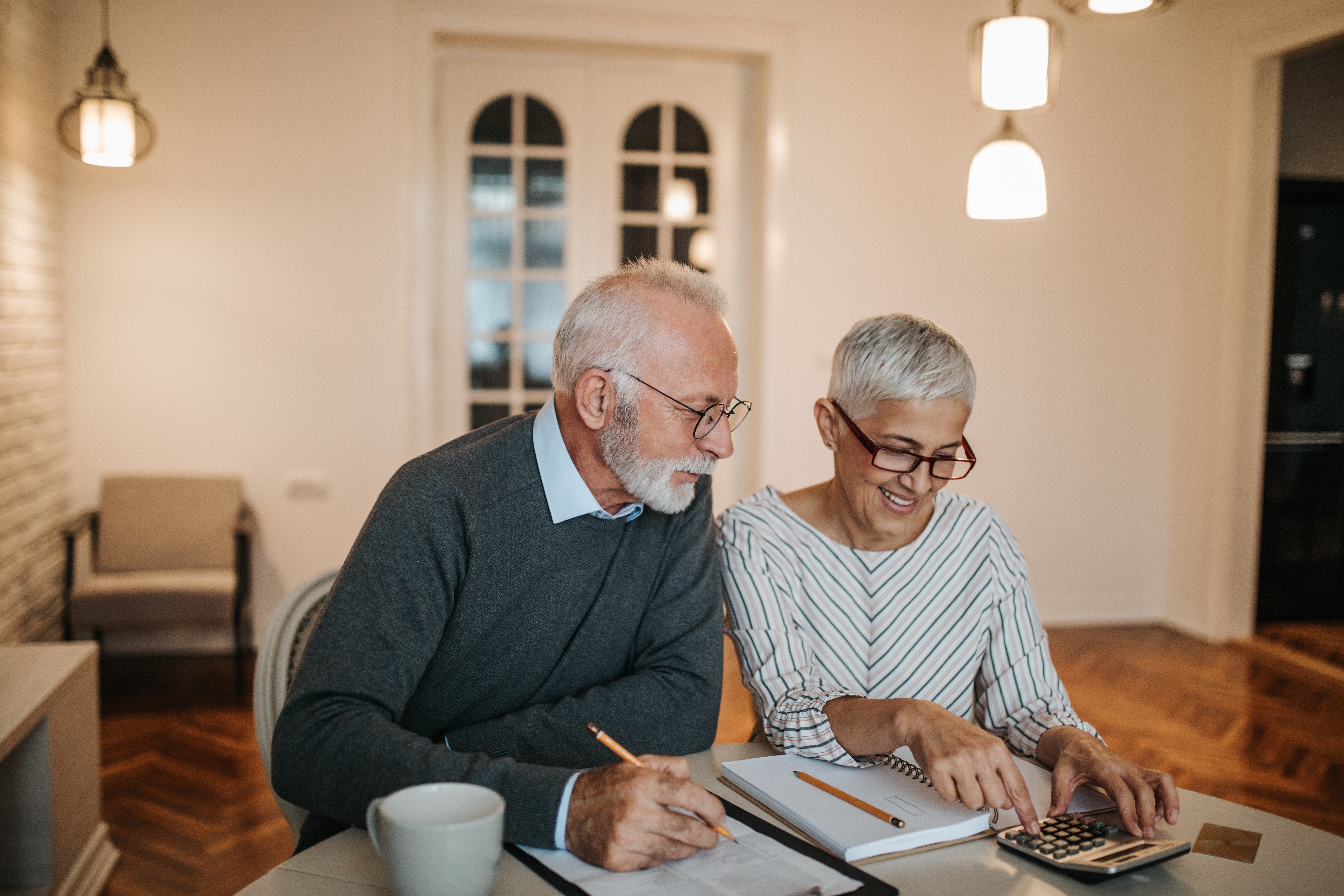 senior-couple-discussing-fixed-annuities